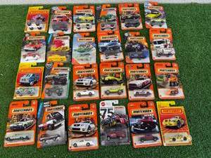 lot 48 image: 24 Matchbox