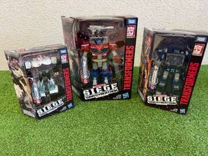 lot 58 image: Transformers Siege War for Cybertron Soundwave, Optimus Prime & Prowl