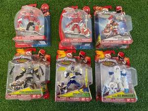 lot 84 image: Power Rangers Figures