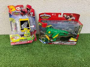 lot 99 image: Power Rangers Dino Com & Para Zord With Charger