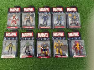 lot 102 image: Marvel Infinite Series Figures