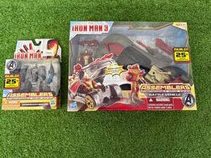 lot 112 image: Iron Man 3 Battle Vehicle & Hypervolocity Iron Man