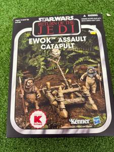 lot 122 image: Star Wars Return of the Dedi Ewok Assault Catapult Kenner