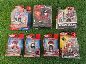 lot 170 image: Power Rangers Figures