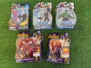 lot 172 image: Marvel Avengers Figures