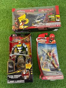 lot 184 image: Power Rangers Dino Stunt Bike, Battle Morphin Robo Knight & Thundersaurus Megazord