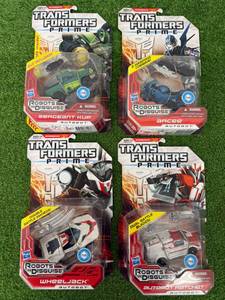 lot 208 image: Transformers Prime Seargeant Kup, Arcee, Ratchet & Wheeljack