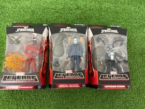 lot 216 image: Marvel Legends Superior Venom, Savage Force & Spawn of Symbiotes