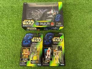 lot 217 image: Star Wars The Power of the Force Kenner Figures