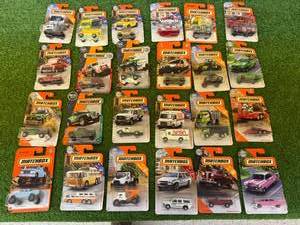 lot 221 image: 24 Matchbox