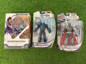 lot 246 image: Overwatch Ultimates Sombra & Total Heroes Mr Freeze & Steel