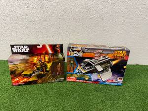 lot 263 image: Star Wars Ezra Bridgers Speeder & The Phantom Attack Shuttle