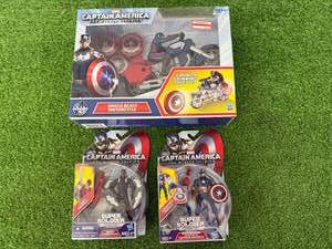 lot 272 image: Captain America Shield Blast Motorcycle & Figures