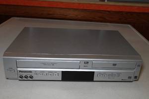 lot 431 image: Panasonic DVDVHS Player