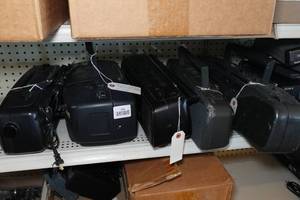 lot 434 image: Vintage Radios