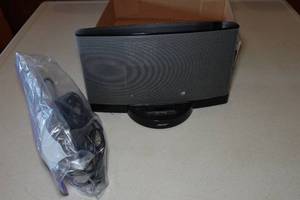 lot 448 image: Bose Sounddock Series II