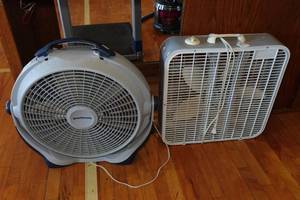lot 428 image: 2 Fans