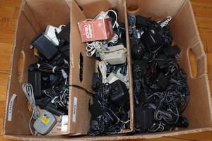 lot 461 image: Assorted Power Cords