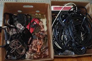 lot 553 image: Assorted Cords