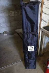 lot 222 image: Quickshade Easy Up Tent