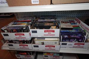 lot 626 image: VHS Movies and Rewinder - Casper, Ghost, Big, Jerry Macguire, Scream