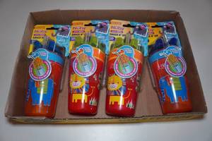 lot 386 image: 4 Nuby Snack N Sip Cups