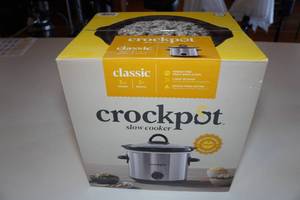 lot 400 image: Classic 3qt Crockpot Slow Cooker