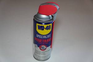 lot 415 image: WD-40 Penetrating Spray
