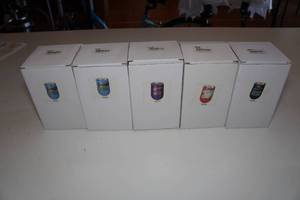 lot 299 image: 5 Novelty Wine Tumblers