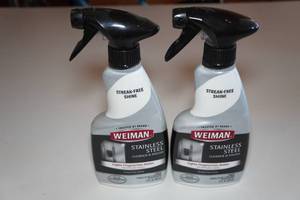 lot 479 image: 2 Weiman Stainless Steel Cleaner & Polisher