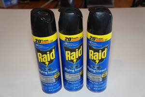 lot 486 image: 3 Raid Flying Insect Killer Spray