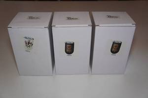 lot 498 image: 3 Novelty Wine Tumblers