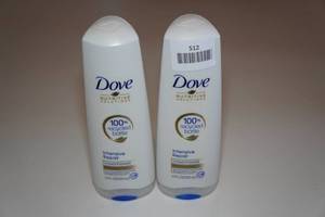lot 512 image: 2 Dove Conditioner