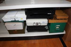 lot 621 image: Assorted Organizers