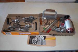 lot 663 image: Vintage Hand Mixers and Baking Items