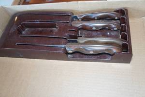 lot 650 image: Vintage Cutco Cutlery Set