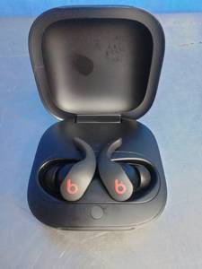 lot 25 image: Beats Fit Pro True Wireless Bluetooth Earbuds