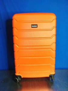 lot 35 image: InUSA Trend Lightweight Hardside Spinner suitcase.