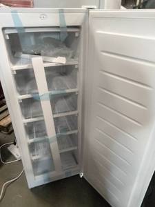 Commercial Cool - Upright Freezer, Stand Up Freezer 6 Cu Ft with Reversible Door