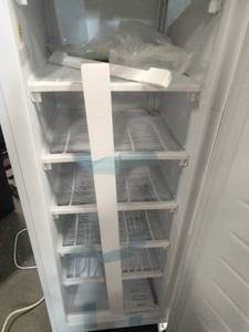 Commercial Cool - Upright Freezer, Stand Up Freezer 6 Cu Ft with Reversible Door