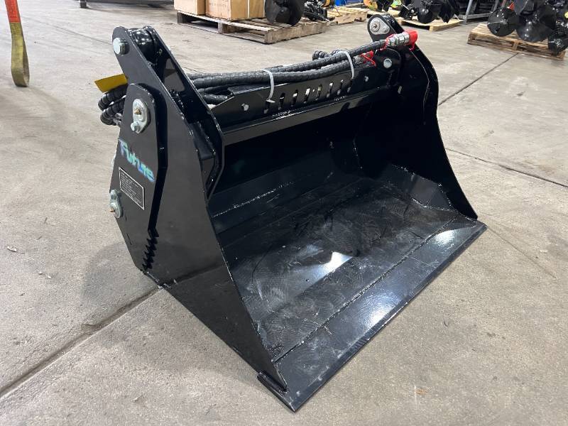 lot 5444 image: FUTURE Mini Skid Steer Bucket (FT-XKH39F)