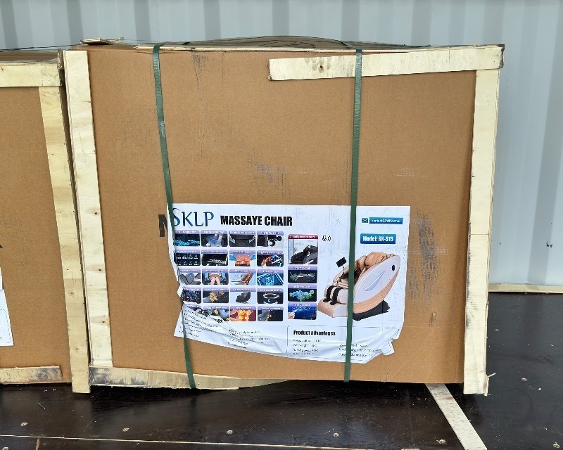 lot 9966 image: FUTURE Massage Chair with LCD Screen (FT-S13)