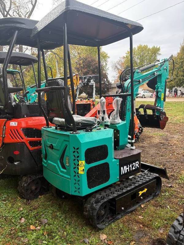 lot 1240 image: 2025 CFG Mini Excavator (MH12R)