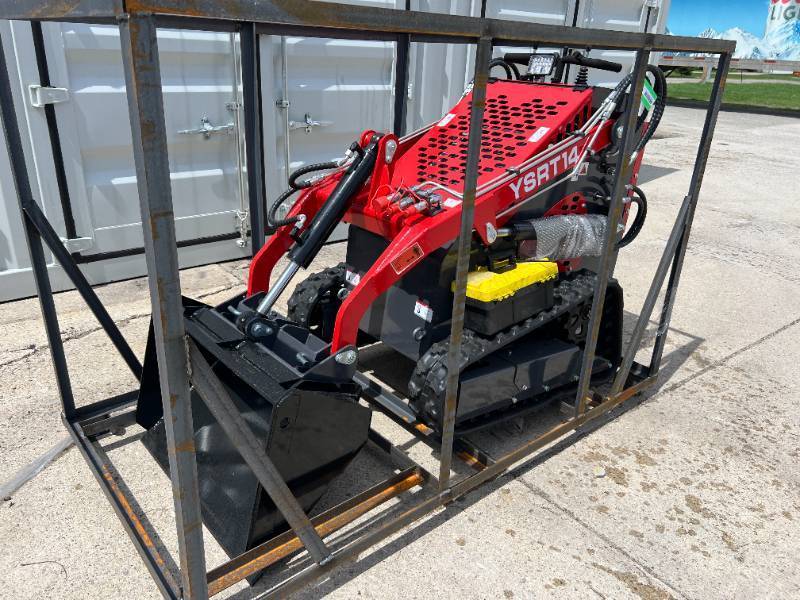 lot 2707 image: 2025 AGT Mini Skid Steer Loader (YSRT14)