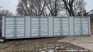 CFGU4046279 // 40 Ft High Cube Sea Container with 4 Sets of Side Doors