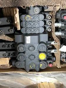lot 10288 image: Hyrdaulic Valve Bank