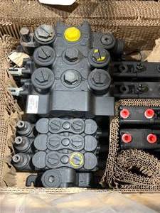 lot 10291 image: Hydraulic Valve Bank