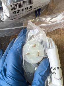 lot 10489 image: Angled 20A 125V NEMA Plugs, Model 92153