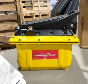 lot 10305 image: AME Air Hydraulic Pump
