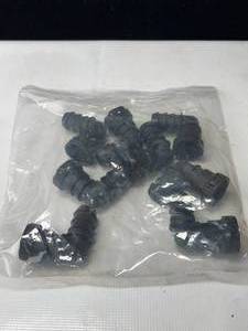 lot 10058 image: 90 Degree Fuel Line Quick Connectors